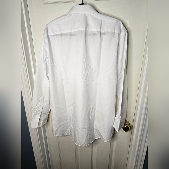 Van Heusen Classic White Dress Shirt - Picture 6 of 6